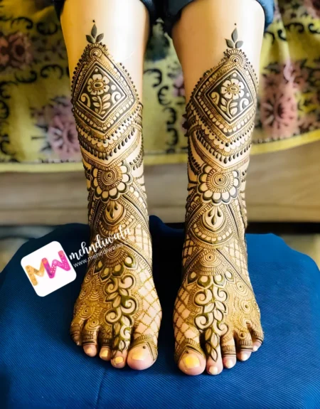 Madhubani- Flowers, Leaves, Square shape, Design