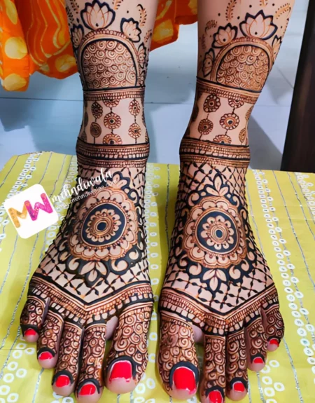Madhubani- Flowers, Checks, Leaves, Design
