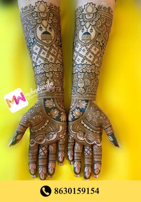 Simple designer mehndi