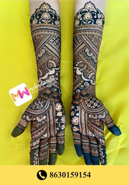 Simple designer mehndi