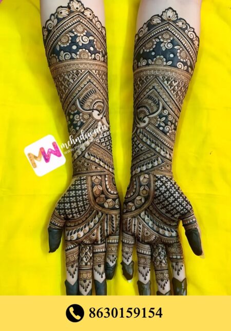 Simple designer mehndi