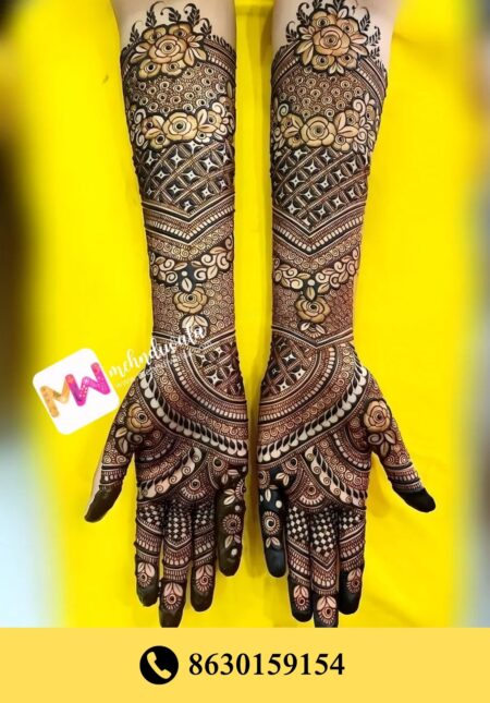 Simple designer mehndi