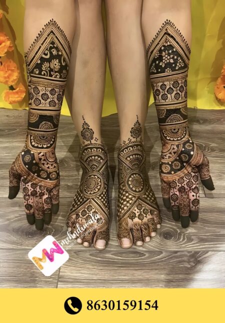 Simple designer mehndi